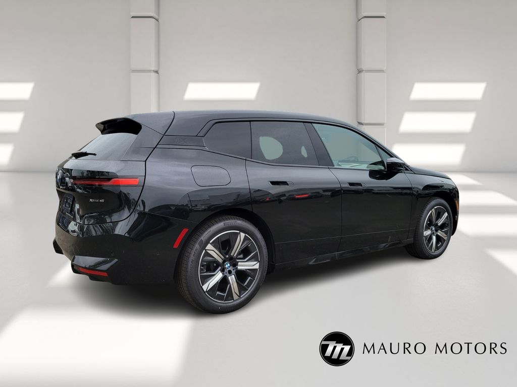 2026 Bmw iX photo 3