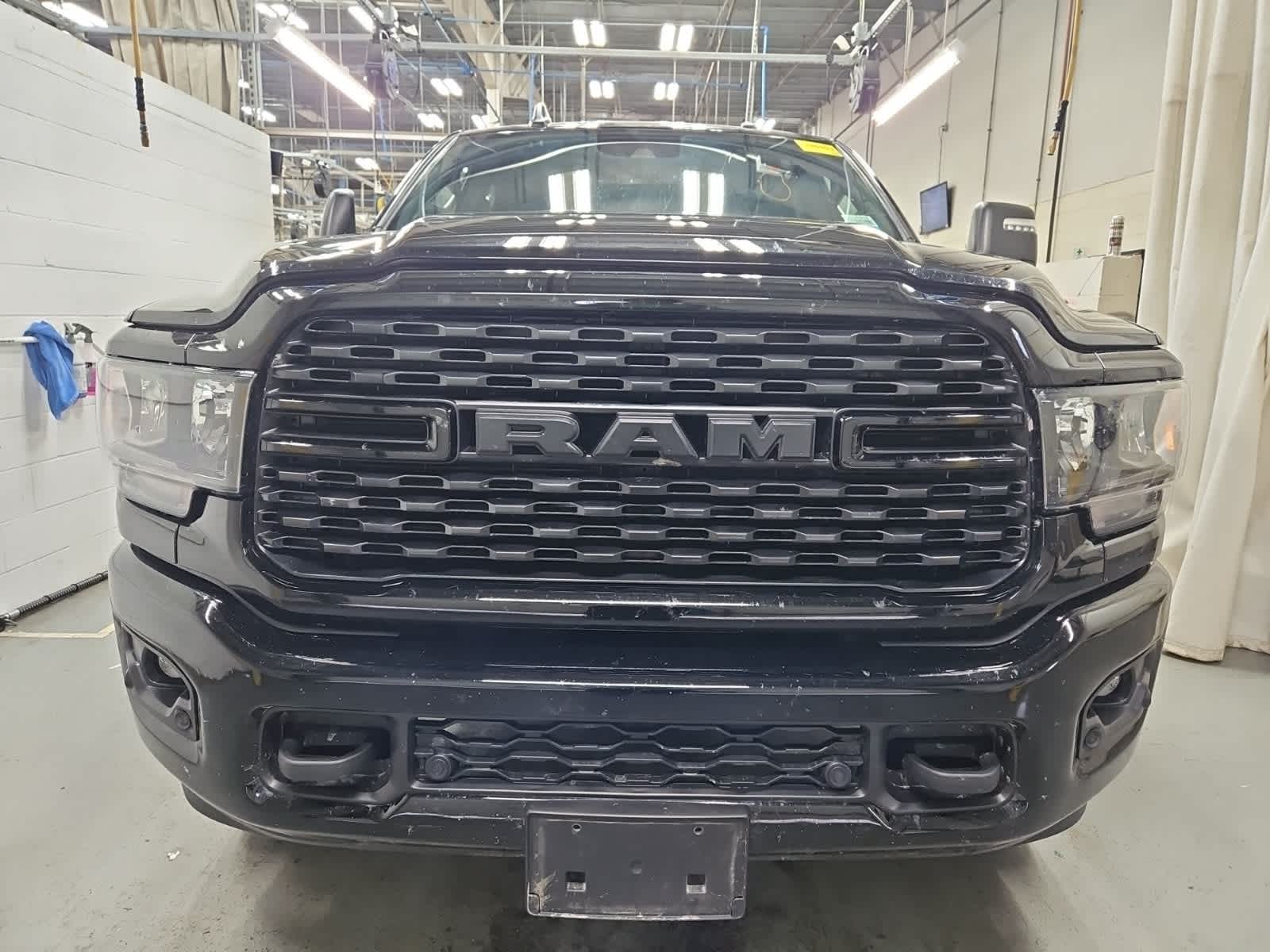 Used 2024 RAM Ram 2500 Pickup Big Horn with VIN 3C6UR5DJ9RG372282 for sale in Kansas City