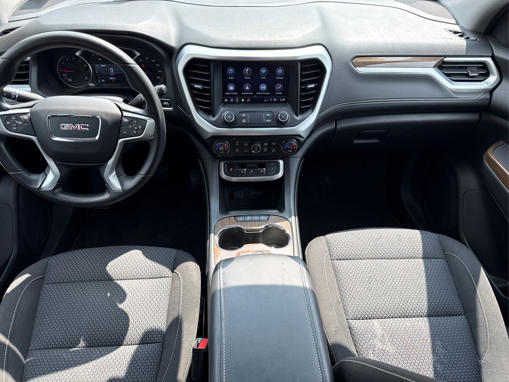 2023 Gmc Acadia SLE photo 17