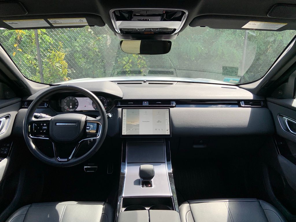 2025 Land Rover Range Rover Velar SE photo 21