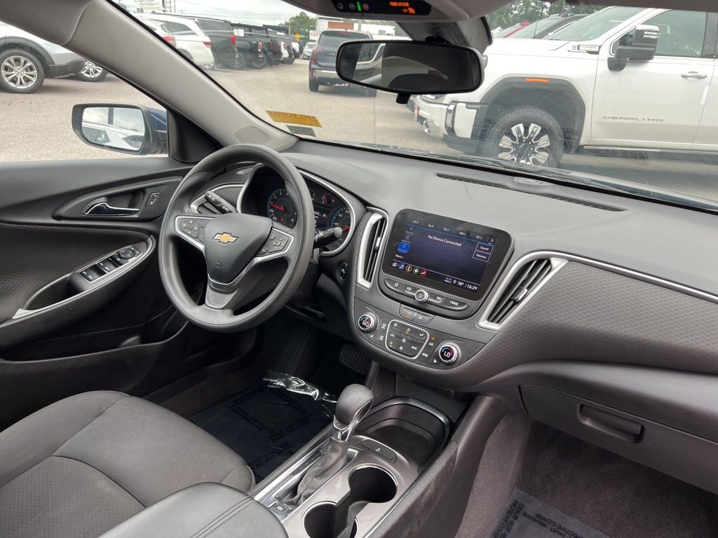 2022 Chevrolet Malibu 1LT photo 25