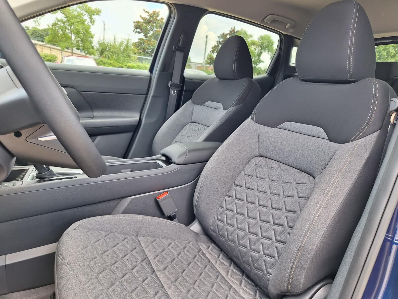 2025 Nissan Kicks SV photo 20
