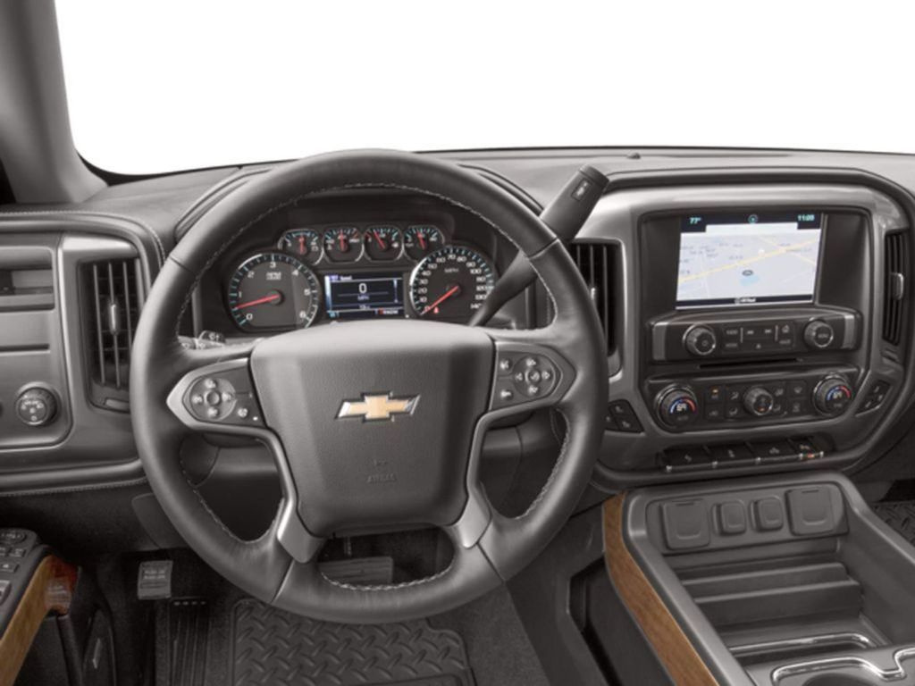 2016 Chevrolet Silverado 1500 LTZ photo 2