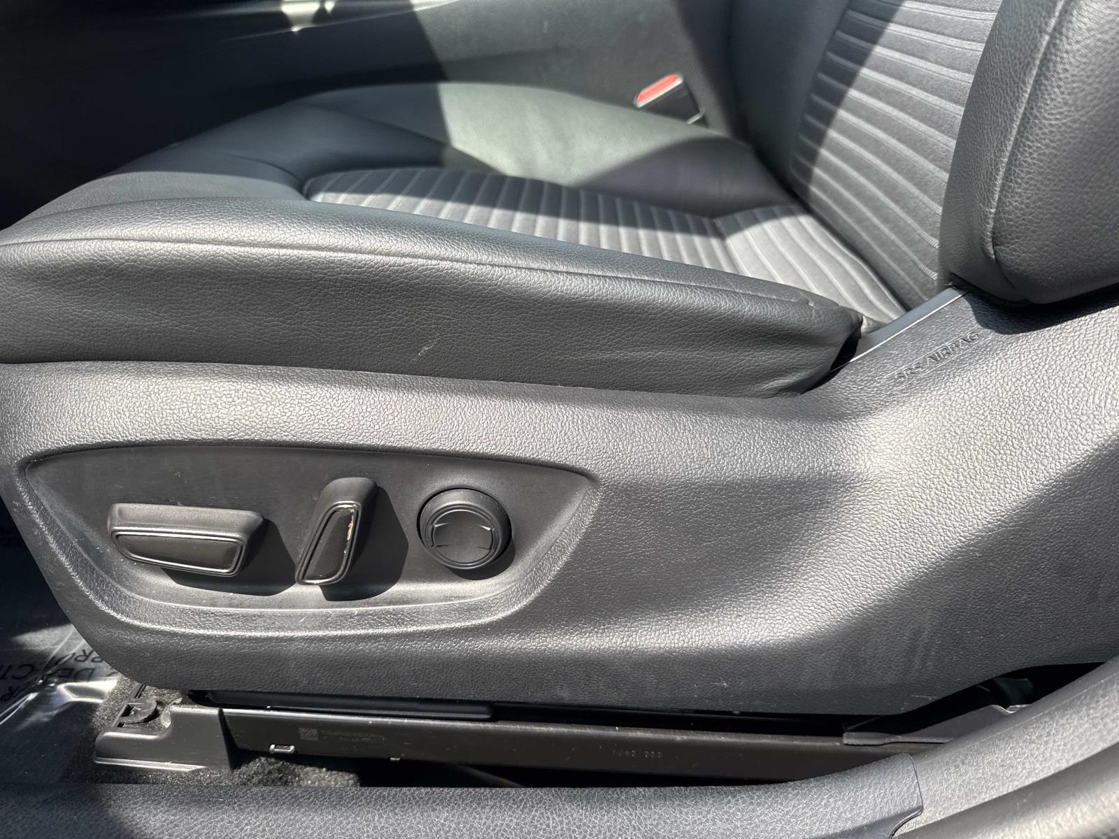 2024 Toyota Camry SE photo 14