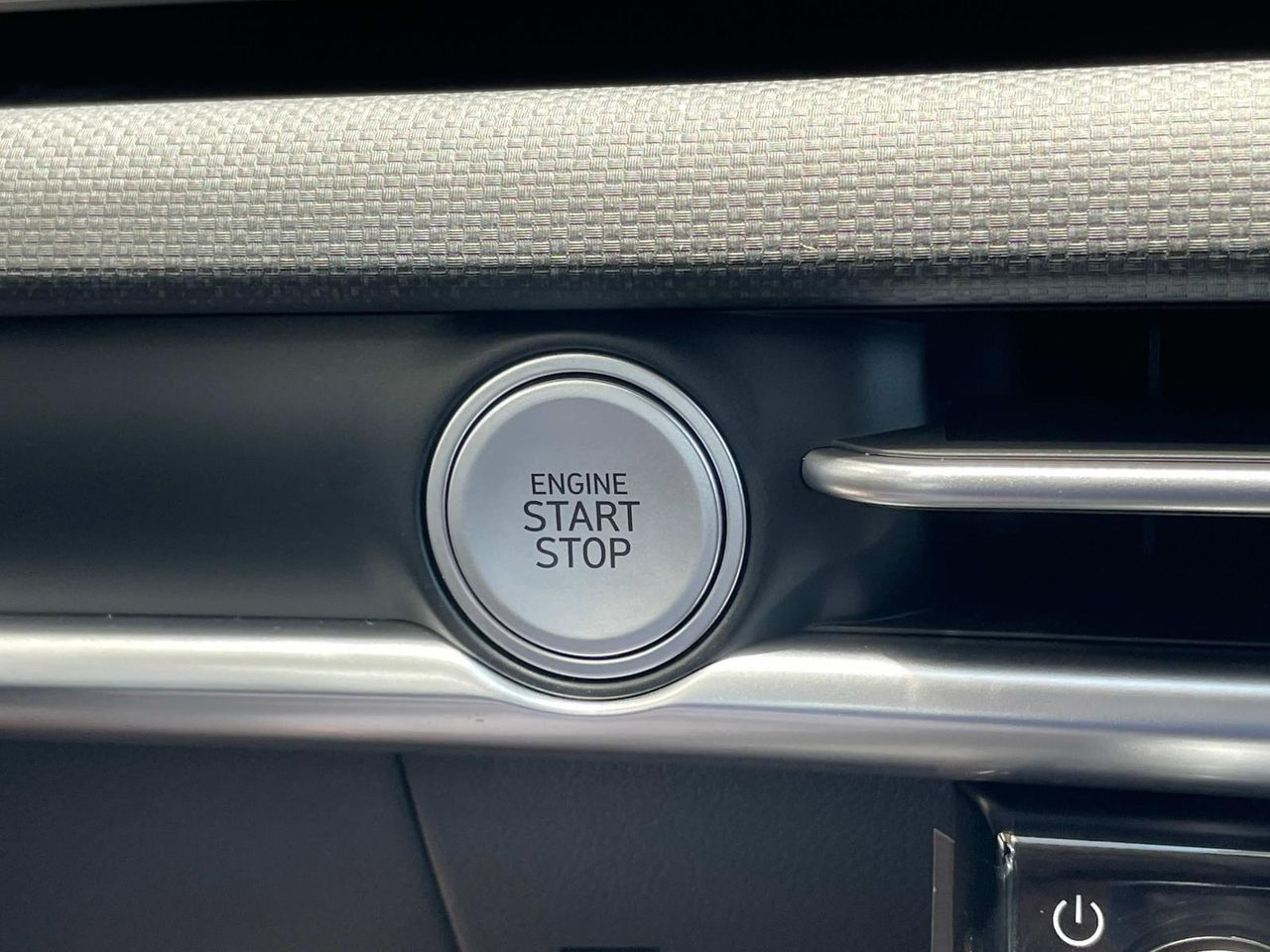 2025 Hyundai Tucson Hybrid SEL Convenience photo 10