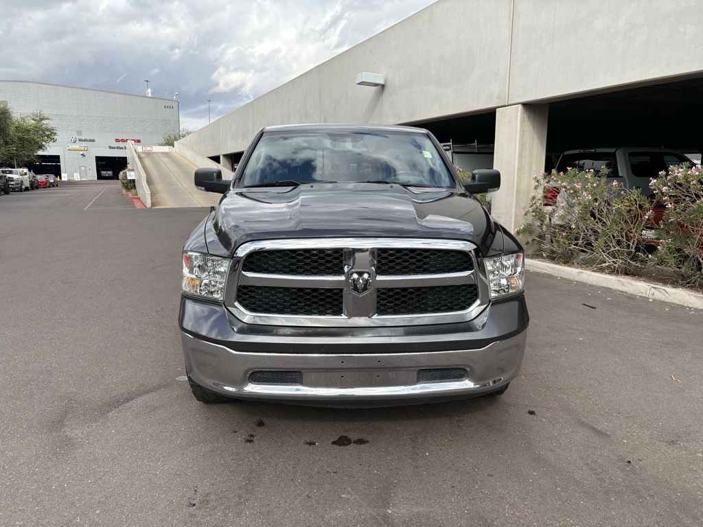 2019 Ram 1500 SLT photo 3