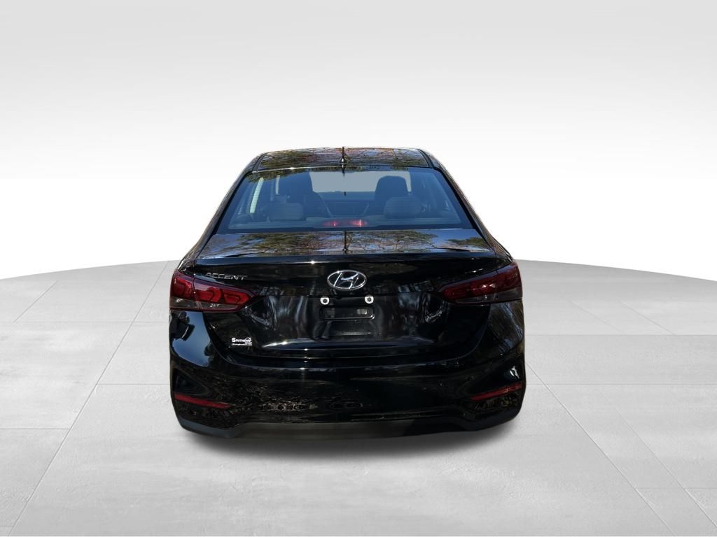 2022 Hyundai Accent SE photo 4