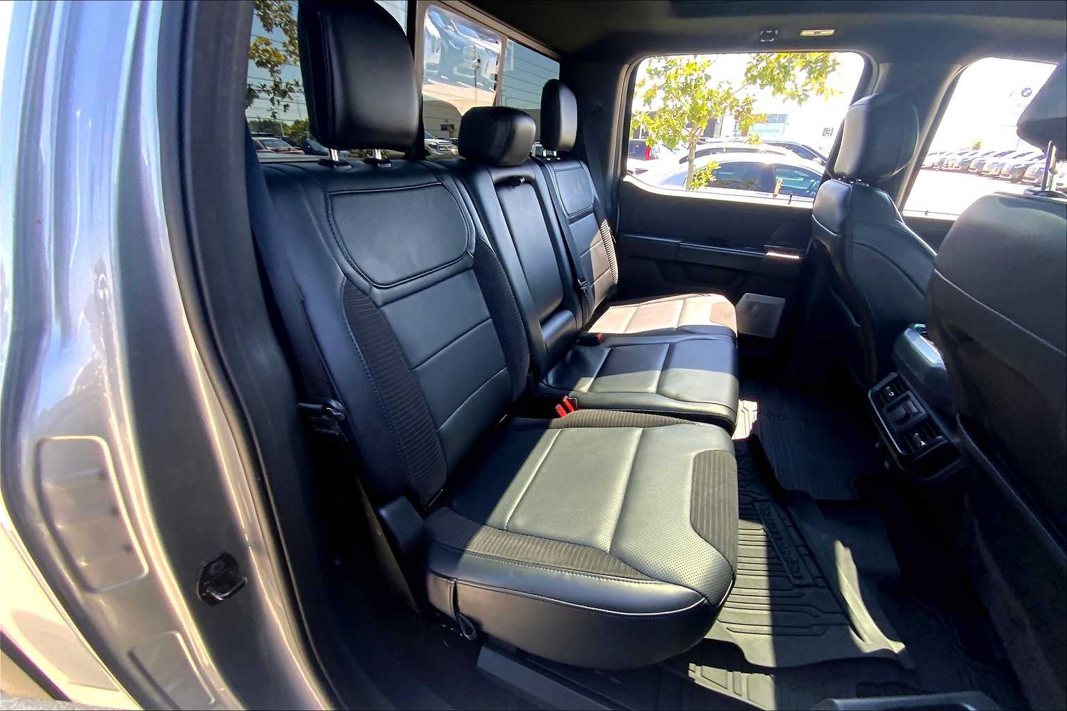 2022 Ford F-150 Raptor photo 19