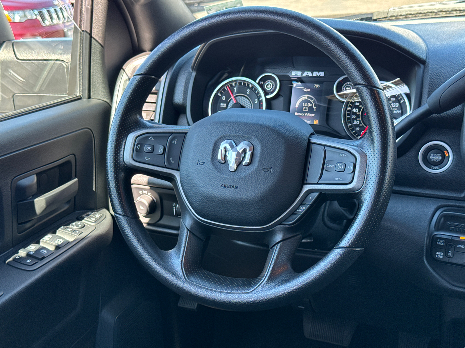 2024 Ram 2500 Tradesman photo 9