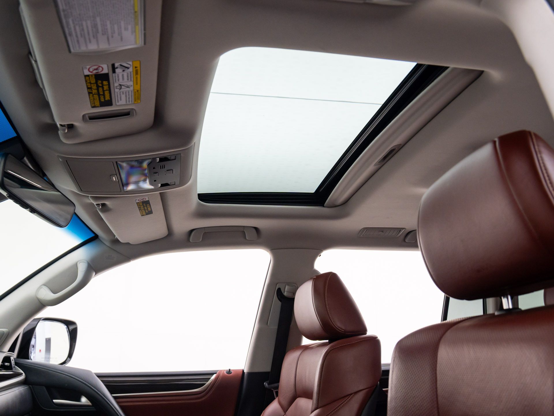 2019 Lexus LX 570 photo 17