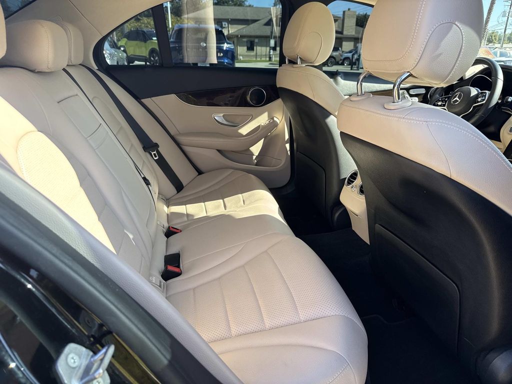 2020 Mercedes Benz C 300 photo 4