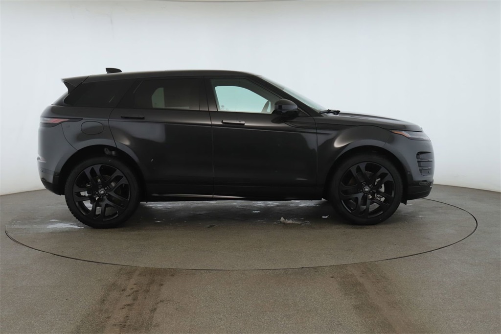 2024 Land Rover Range Rover Evoque Dynamic SE photo 2