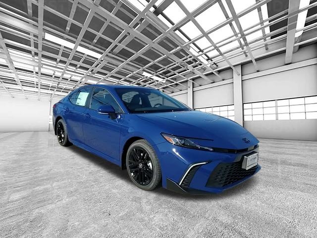 2026 Toyota Camry SE's photo