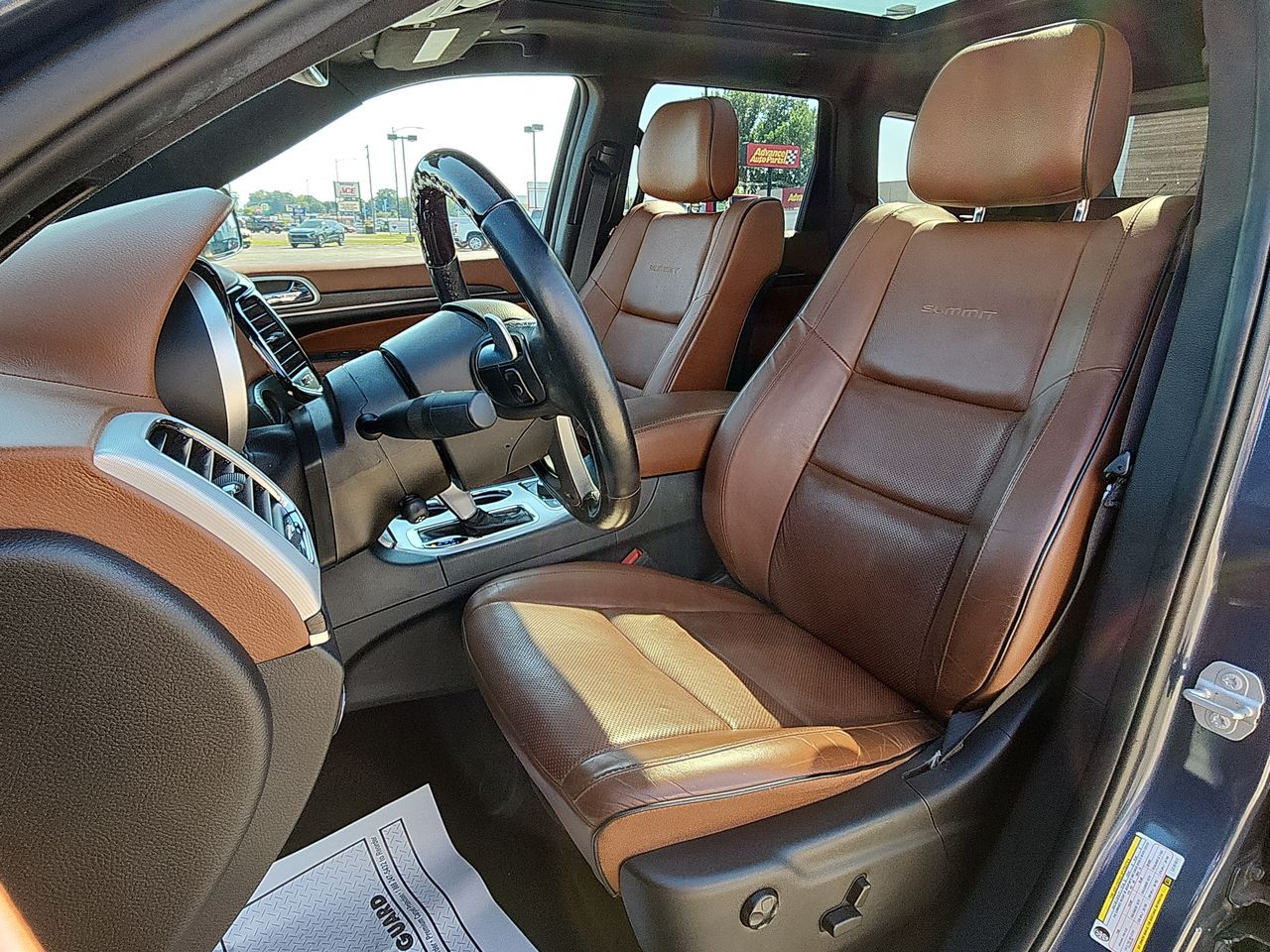 2020 Jeep Grand Cherokee Summit photo 8