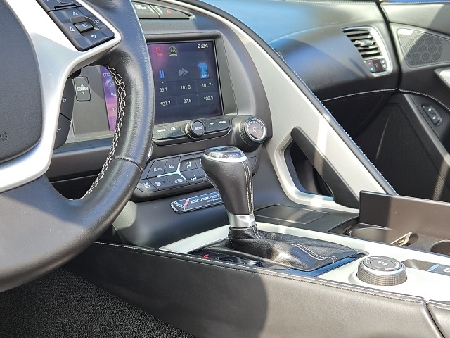 2015 Chevrolet Corvette Stingray Z51 3LT photo 25