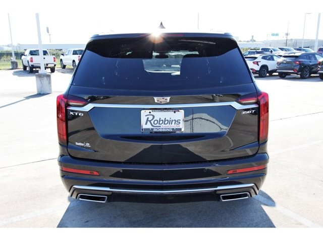 2023 Cadillac XT6 Luxury photo 4