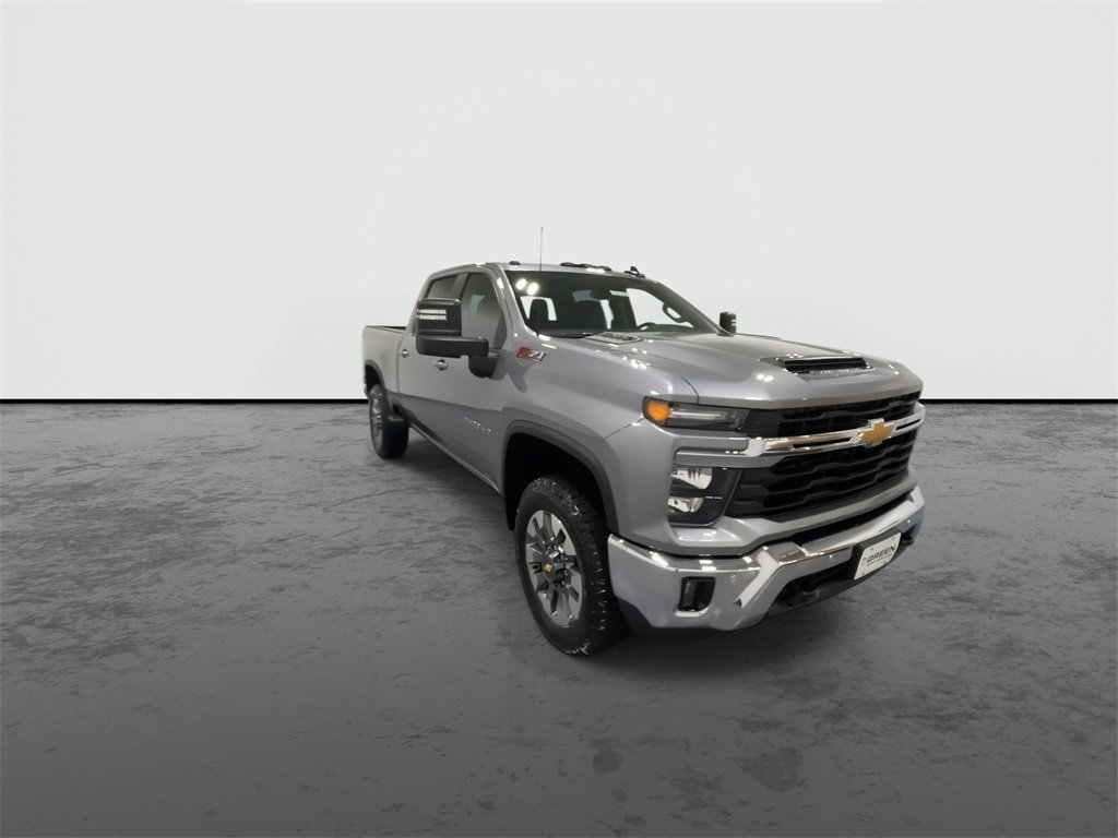 2025 Chevrolet Silverado 2500HD LT photo 2