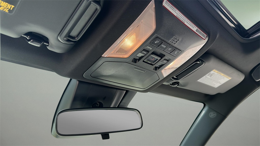 2021 Toyota RAV4 Prime XLE Premium photo 20
