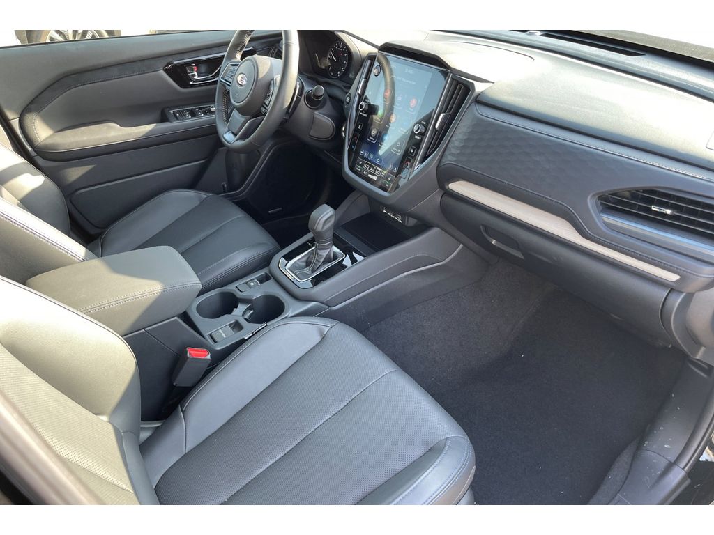 2025 Subaru Forester Limited photo 19