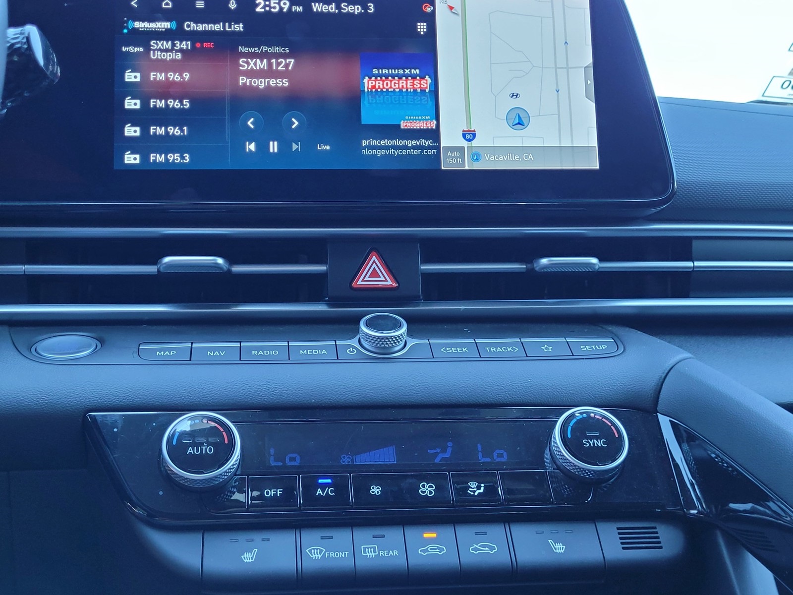 2025 Hyundai Elantra SEL Convenience photo 18
