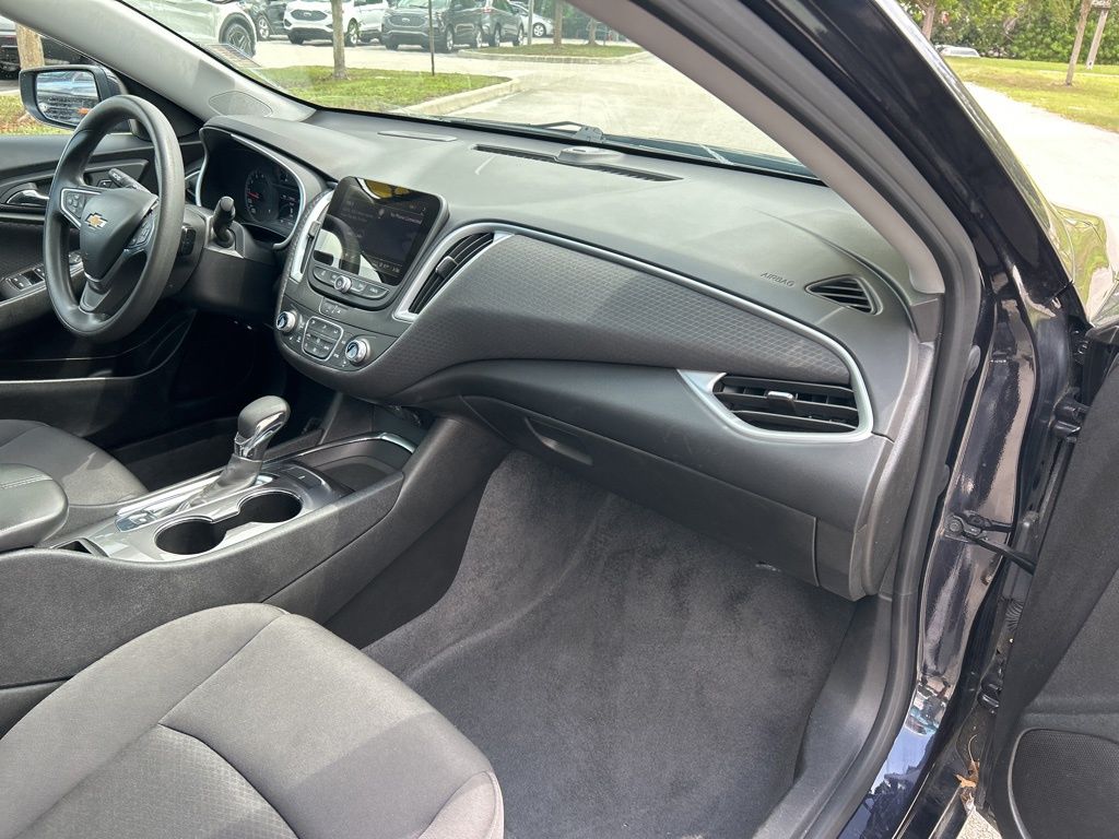 2023 Chevrolet Malibu 1LT photo 31