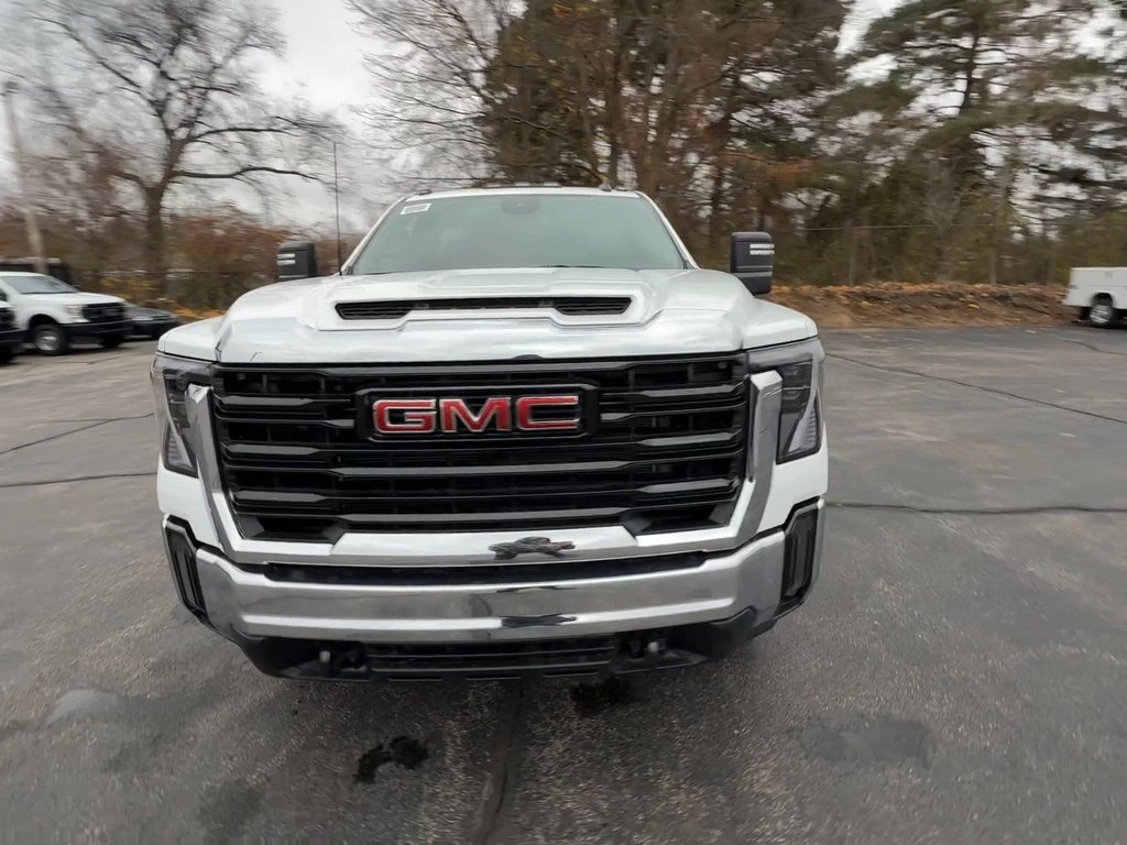 2026 Gmc Sierra 3500 HD Pro photo 3