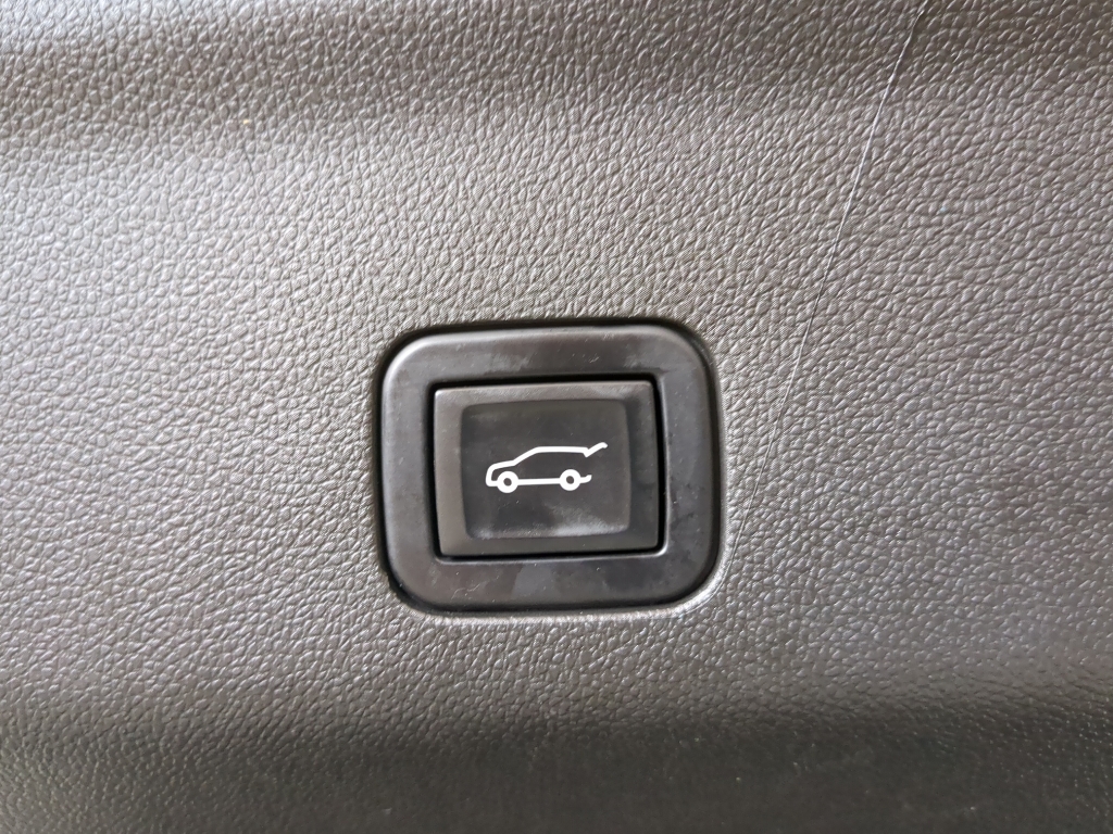 2022 Chevrolet Tahoe High Country photo 15