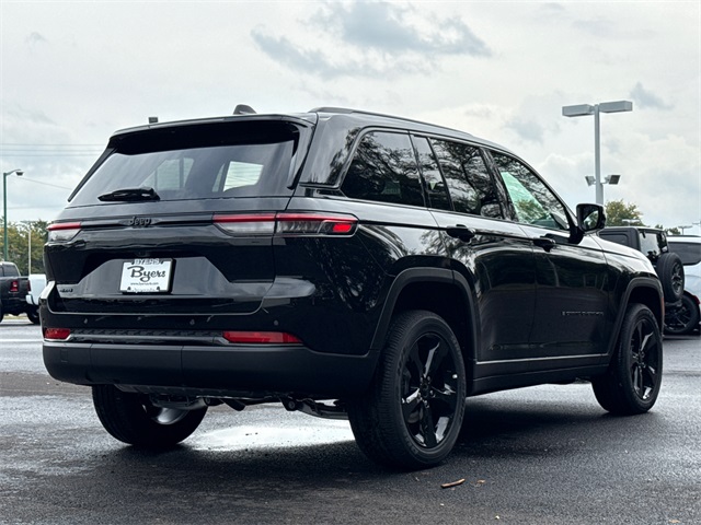 2025 Jeep Grand Cherokee Altitude photo 7