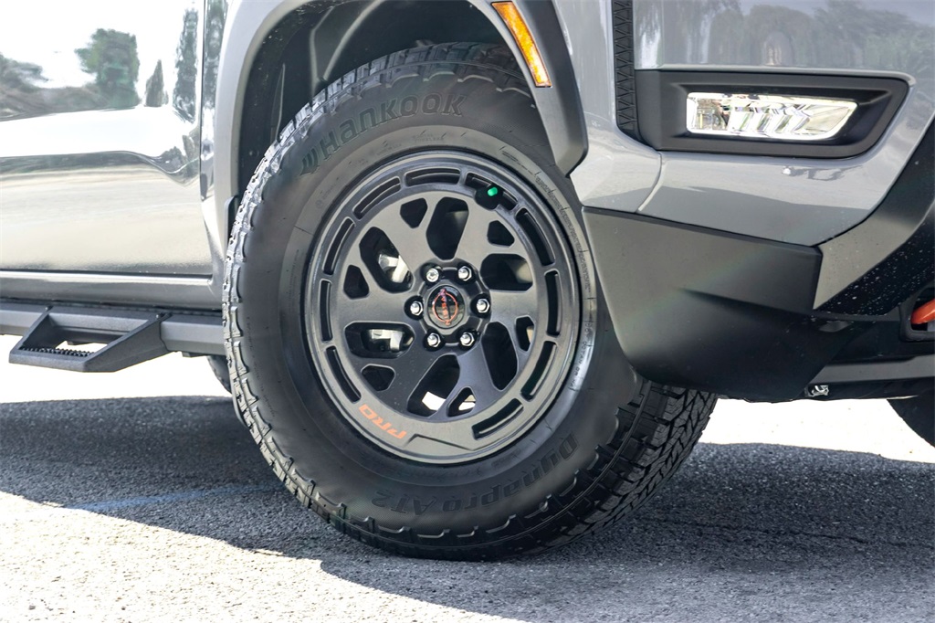 2026 Nissan Frontier PRO-X photo 2