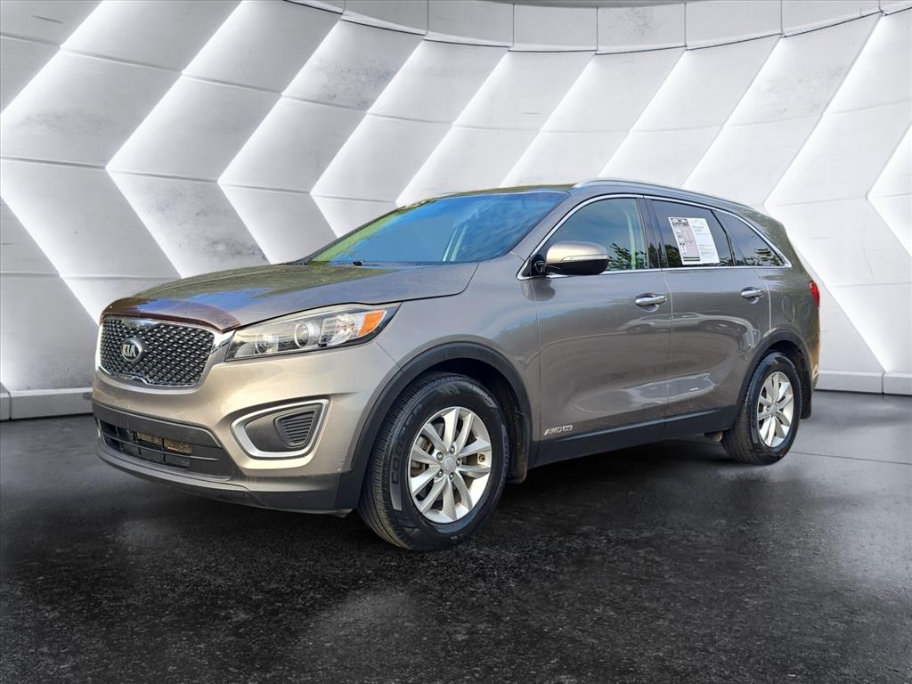 2016 Kia Sorento LX's photo