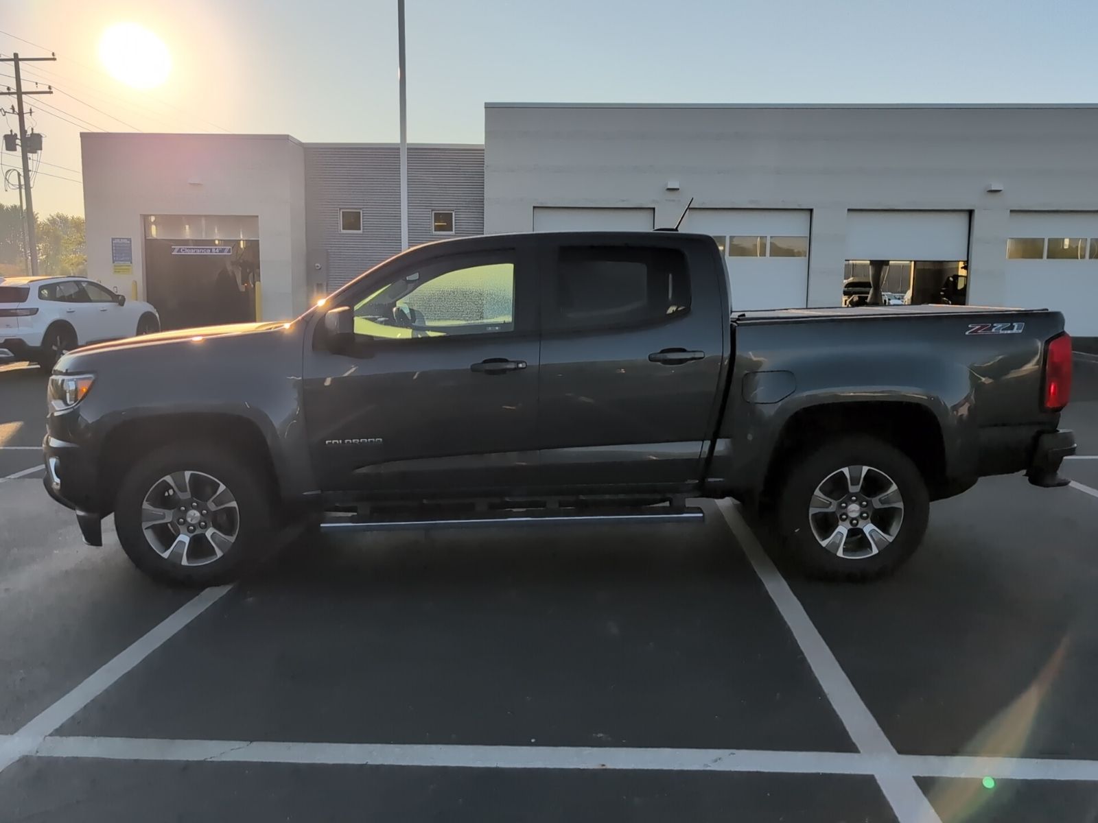 2020 Chevrolet Colorado Z71 photo 2