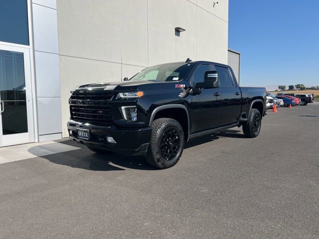 2022 Chevrolet Silverado 2500HD LTZ photo 2