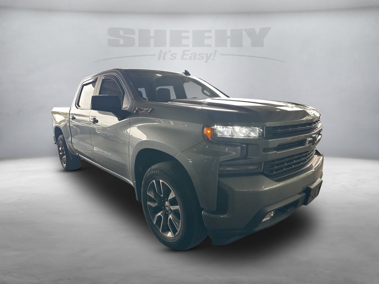 2021 Chevrolet Silverado 1500 RST photo 2