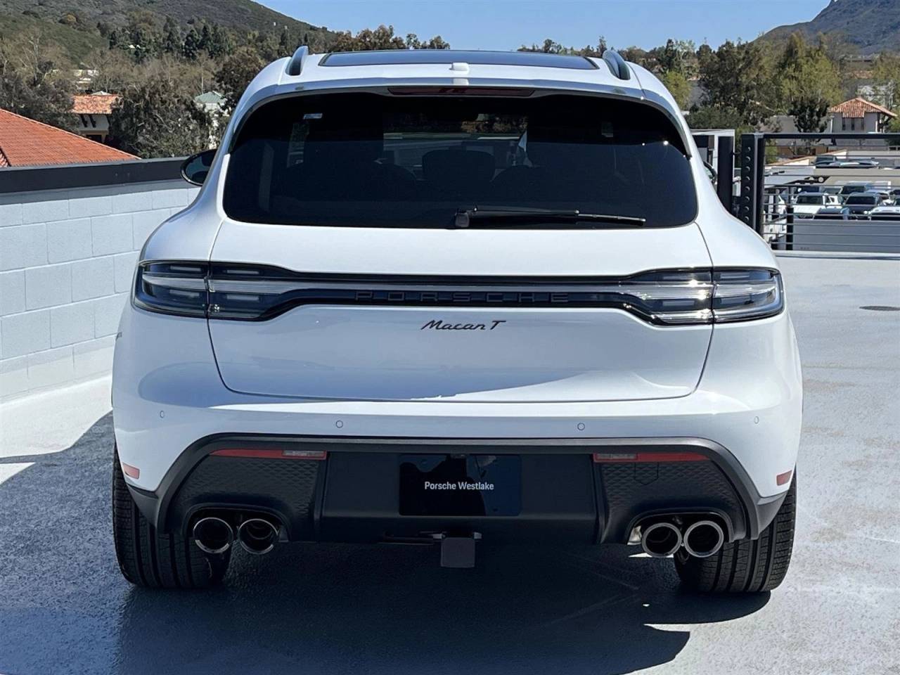 2025 Porsche Macan T photo 5