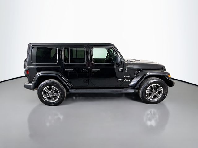 2023 Jeep Wrangler Sahara photo 8