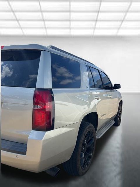 2015 Chevrolet Tahoe LT photo 2