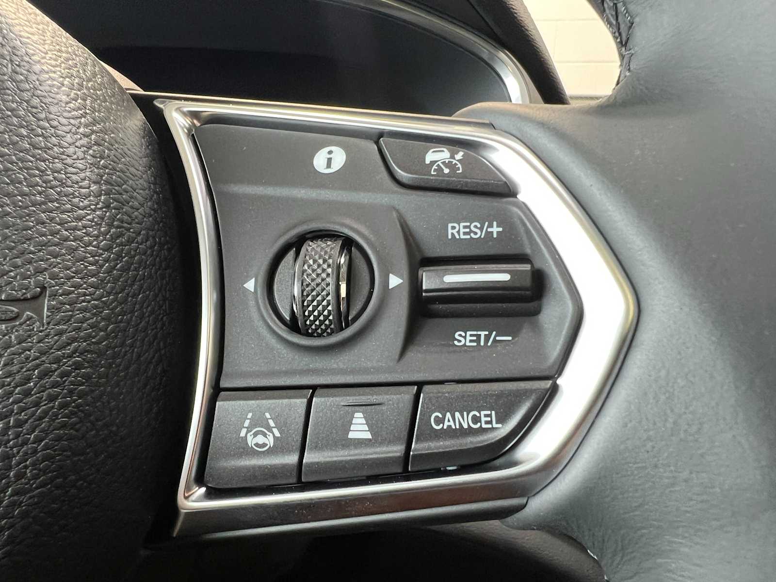 2026 Acura MDX SH-AWD photo 17