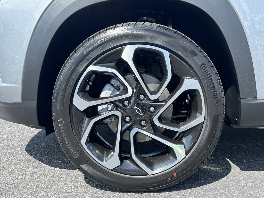 2025 Chevrolet Trax photo 6