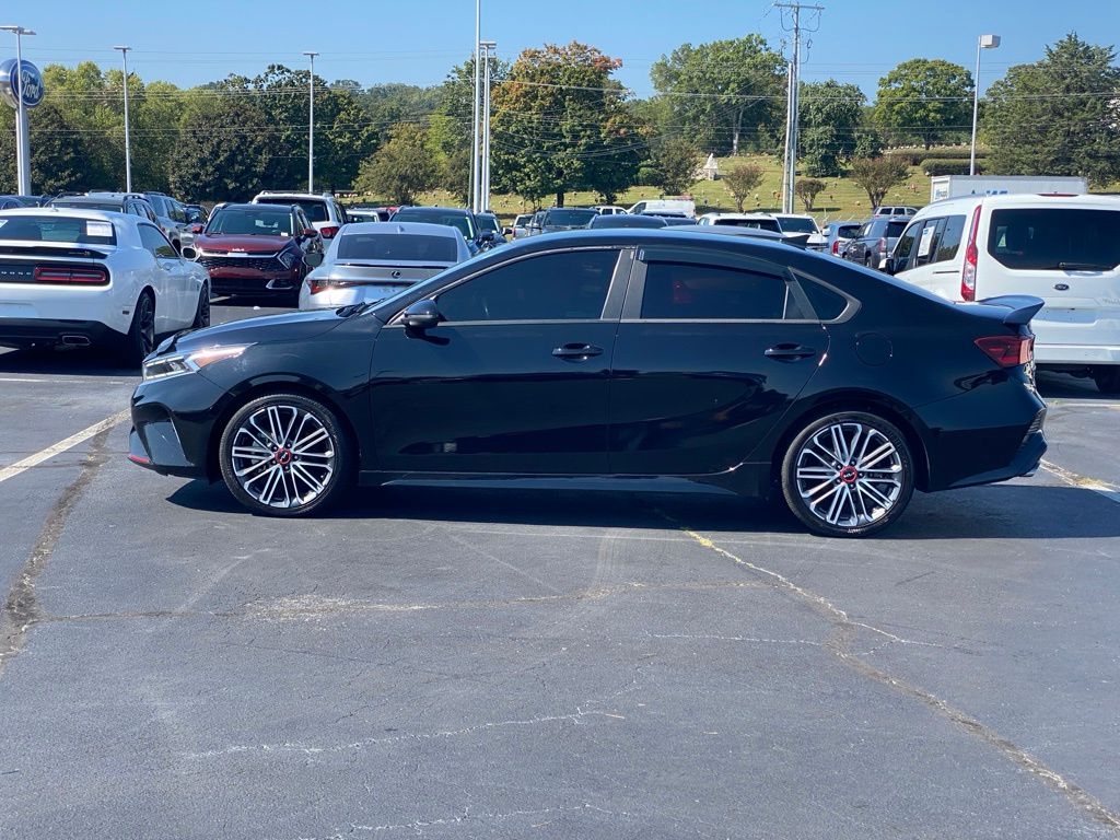 2022 Kia Forte GT photo 3