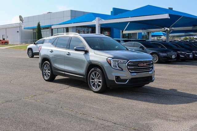 Used 2024 Sterling Metallic GMC SLT image 1