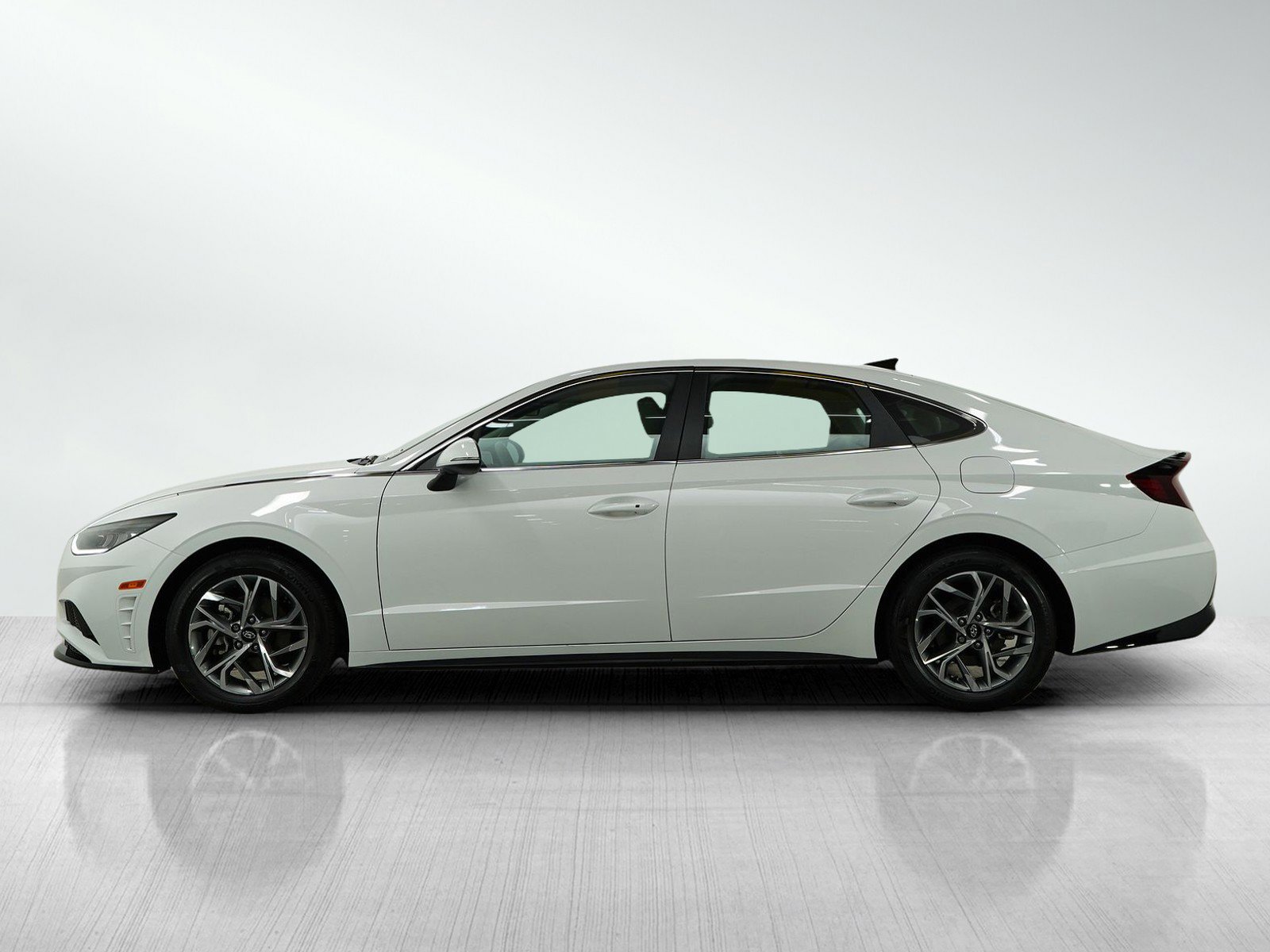 Used 2023 Hyundai Sonata SEL with VIN KMHL64JA0PA294008 for sale in Minneapolis, Minnesota