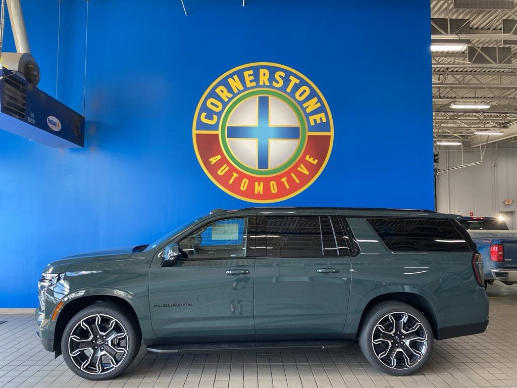 2025 Chevrolet Suburban RST photo 7