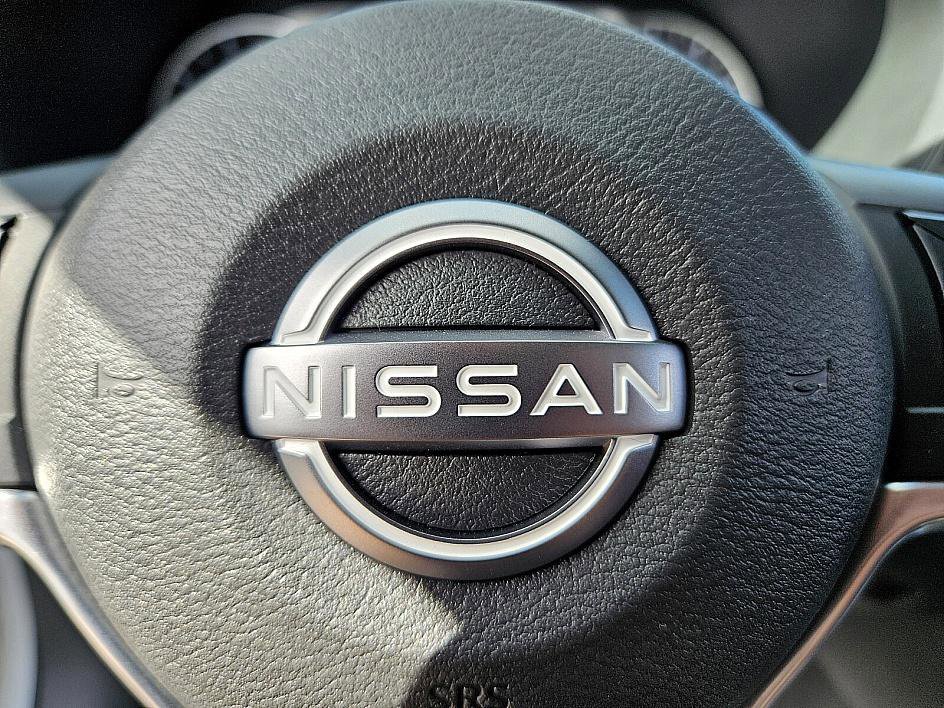 2025 Nissan Sentra SV photo 23