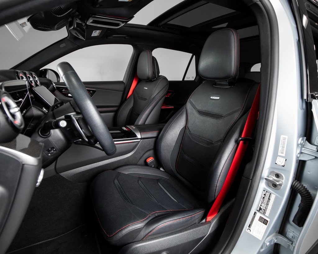 2024 Mercedes Benz GLC AMG 4MATIC photo 4