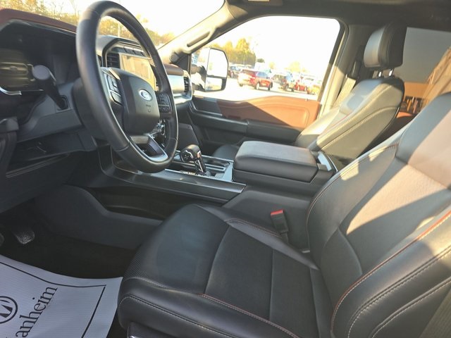 2023 Ford F-150 Lariat photo 2