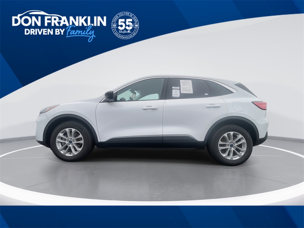 2022 Ford Escape SE's photo