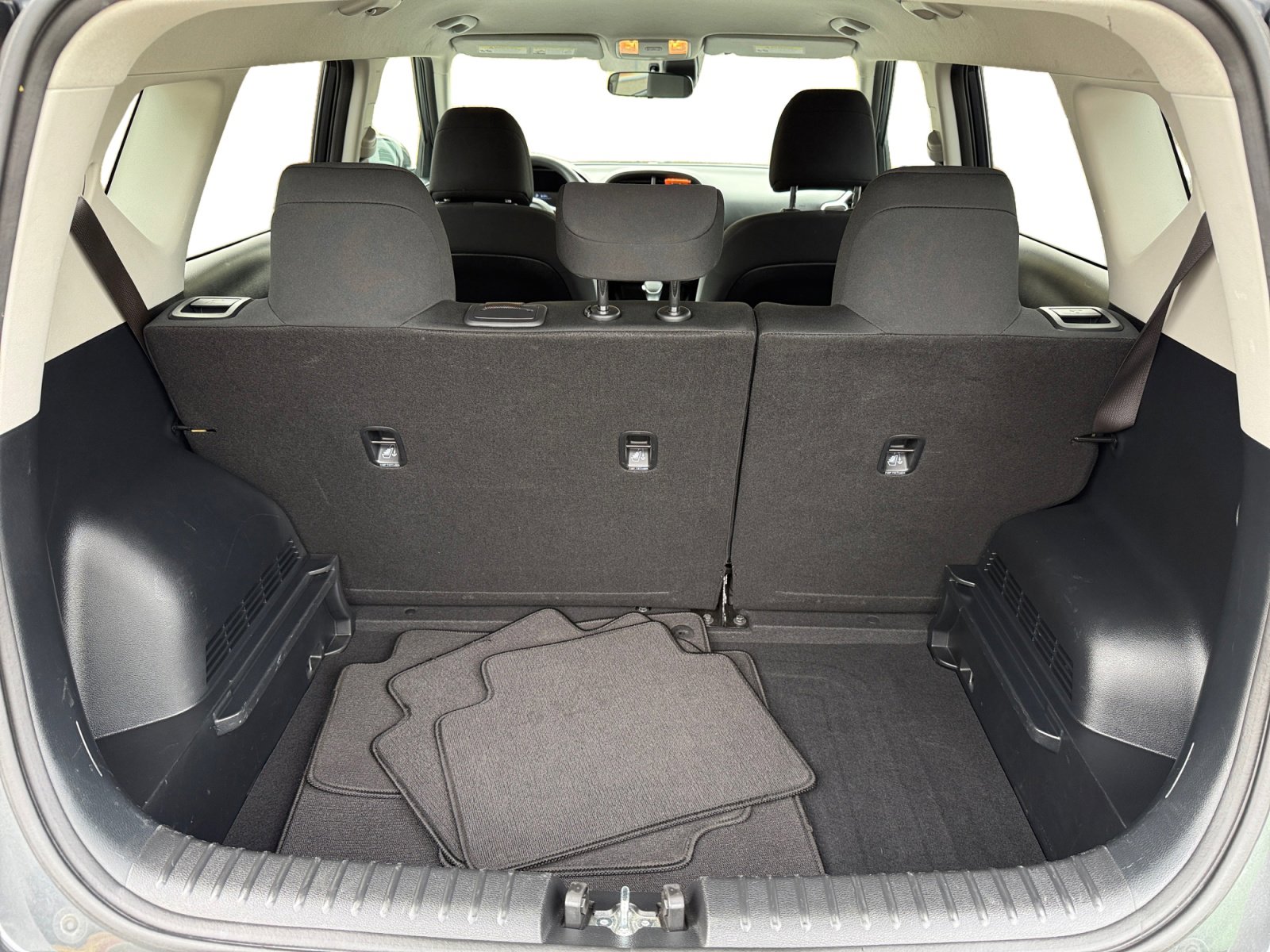 2023 Kia Soul LX photo 15