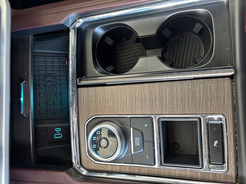 2023 Ford Expedition MAX Limited photo 16