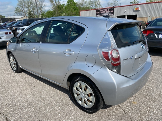 2012 Toyota Prius C One photo 4
