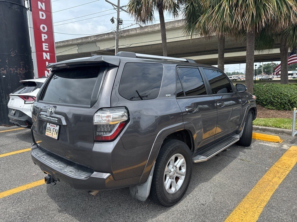 2020 Toyota 4Runner SR5 Premium photo 2